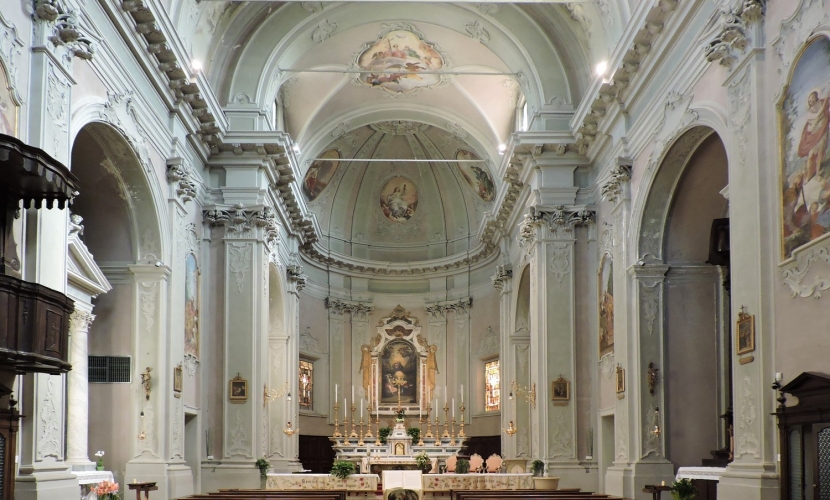 Interno della chiesa di Roverbella