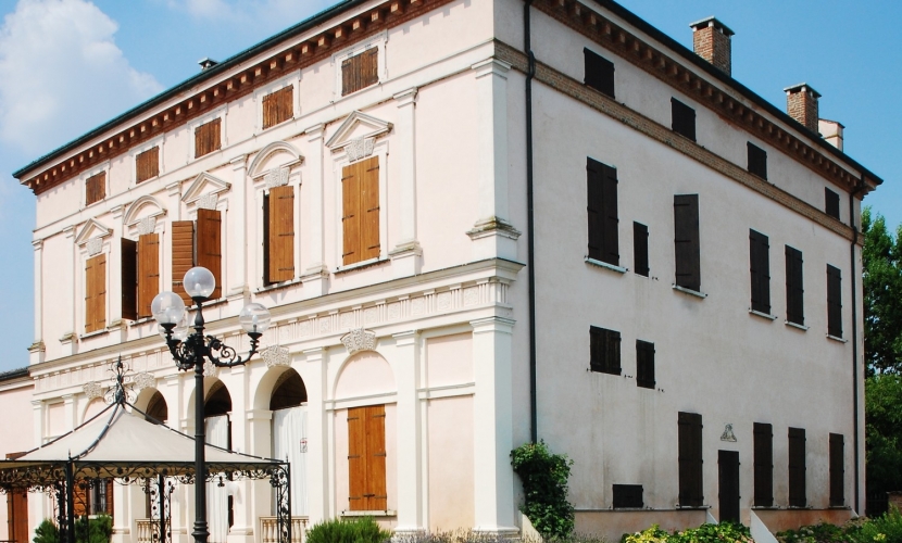 Villa Cavriani, Garolda