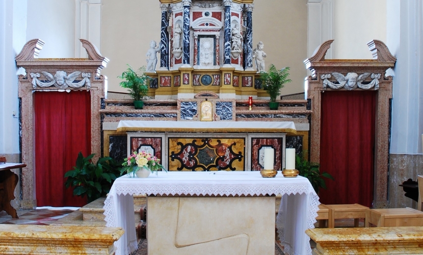 Altare Chiesa di Villimpenta